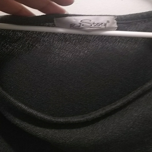 Top - Picture 2 of 2